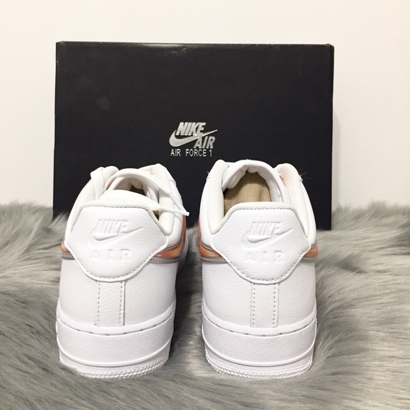 SOLD Nike Air Force 1 '07 LV8 | Size M 9 / W 10.5 - Picture 4 of 5